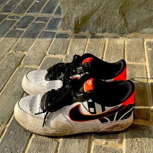 Like new Nike Air Force 1s